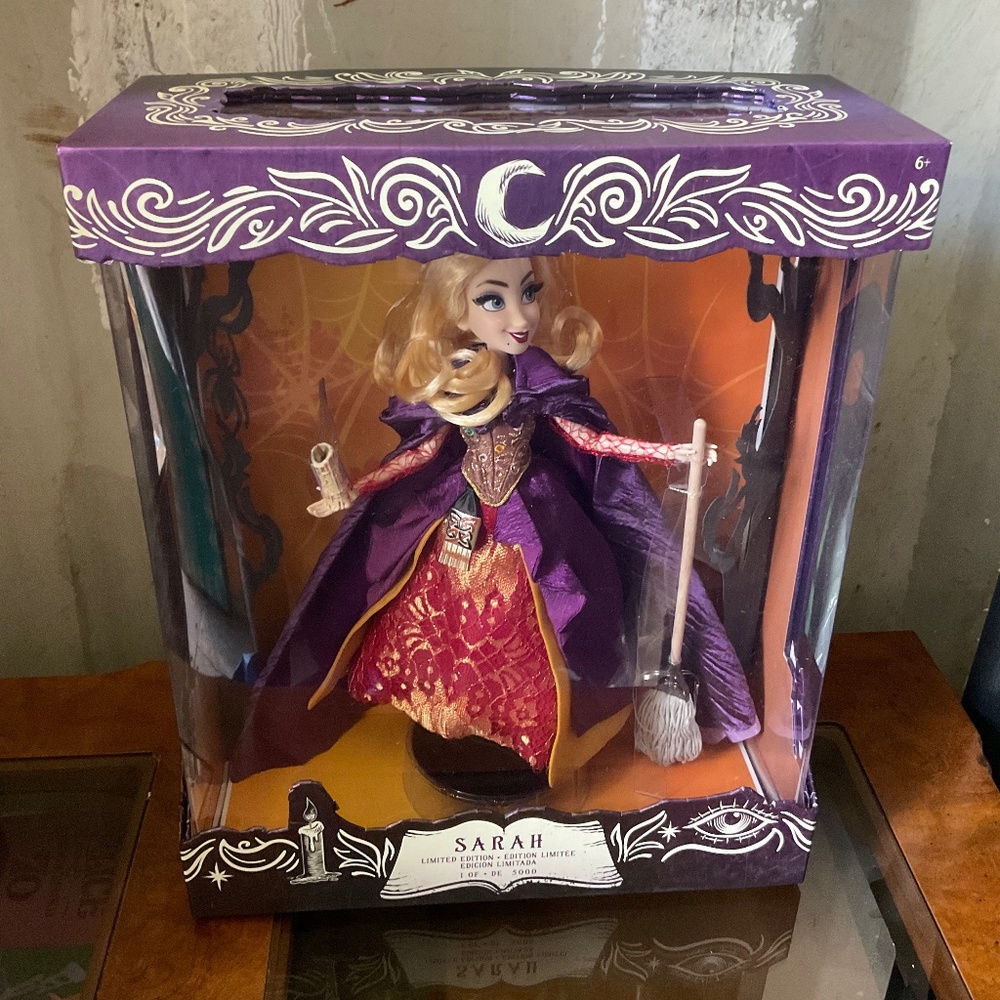 Disney Hocus pocus limited edition doll